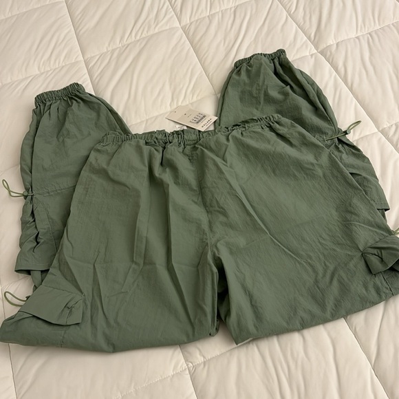 Halara parachute joggers - Picture 4 of 5